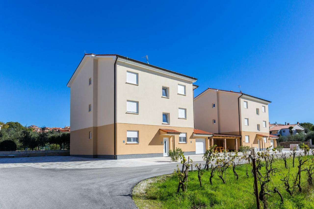 Dragan K2 Hotel Medulin Exterior foto